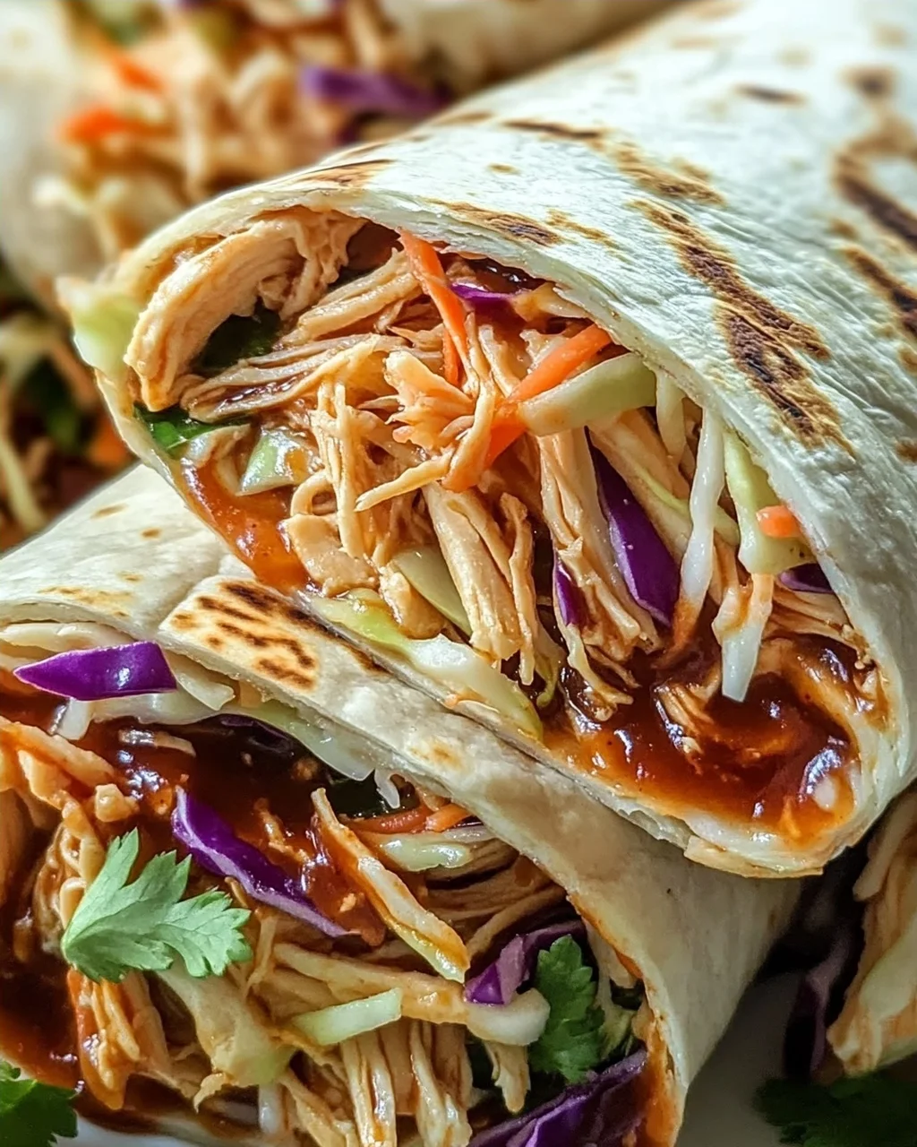 BBQ Hähnchen Coleslaw Wraps – Dein schnelles Lieblingsgericht!